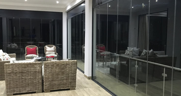 TMG Designs - Frameless Folding Doors