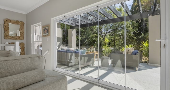 TMG Designs - Frameless Folding Doors
