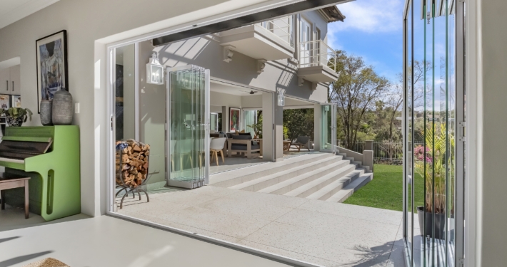 TMG Designs - Frameless Folding Doors